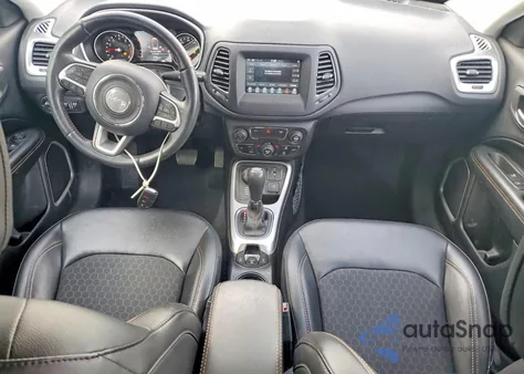 2019 Jeep Compass Latitude из США, поврежденный, VIN 3C4NJDBB2KT735741